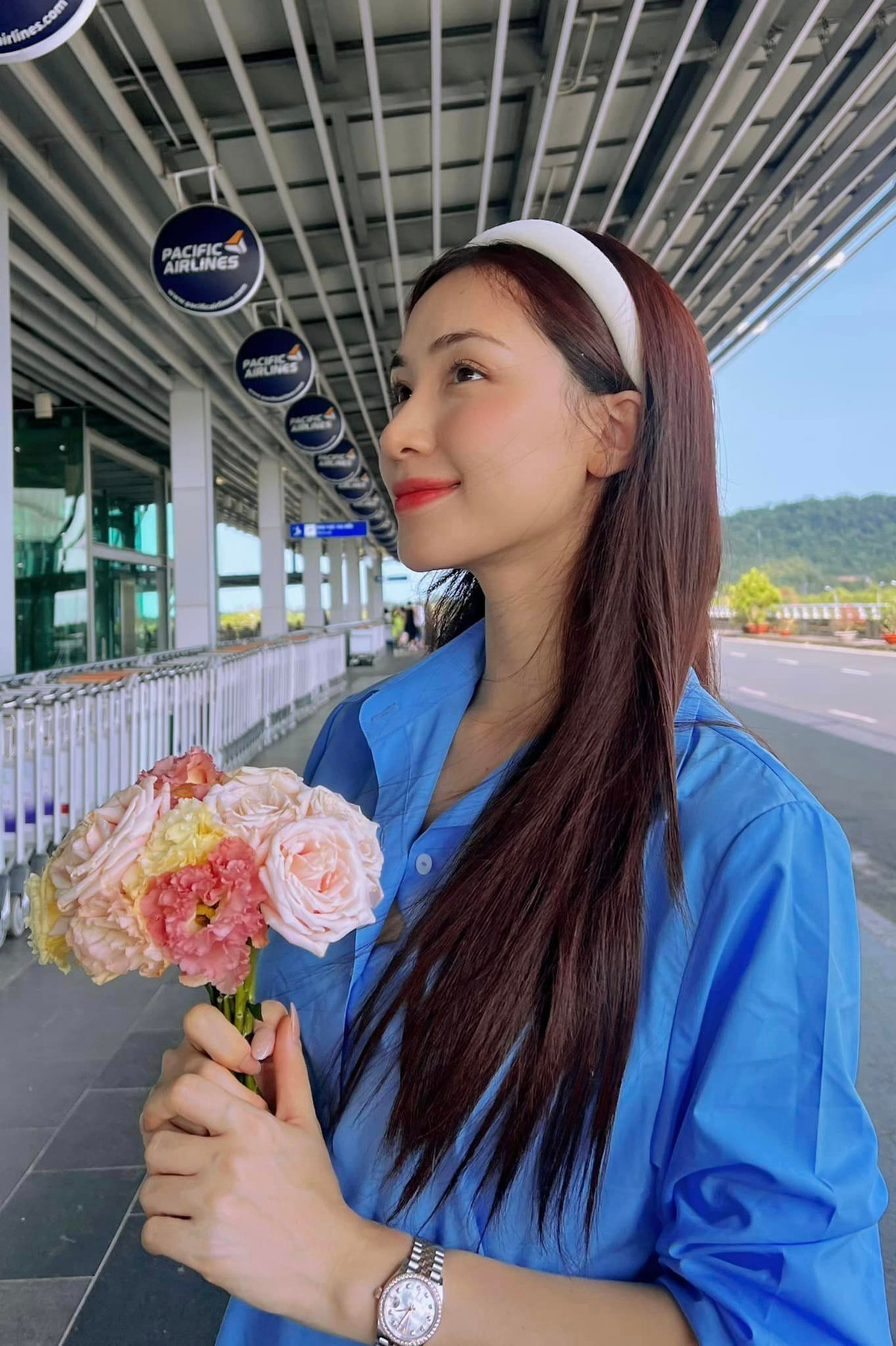 Trưởng thành từ chương trình Học viện ngôi sao 2014, đến nay Hòa Minzy đã có sự nghiệp thăng hoa và chỗ đứng nhất định trong làng giải trí. Hoà Minzy cũng được nhiều người hâm mộ bởi sự chăm chỉ, nỗ lực không mệt mỏi. Ảnh: FBNV