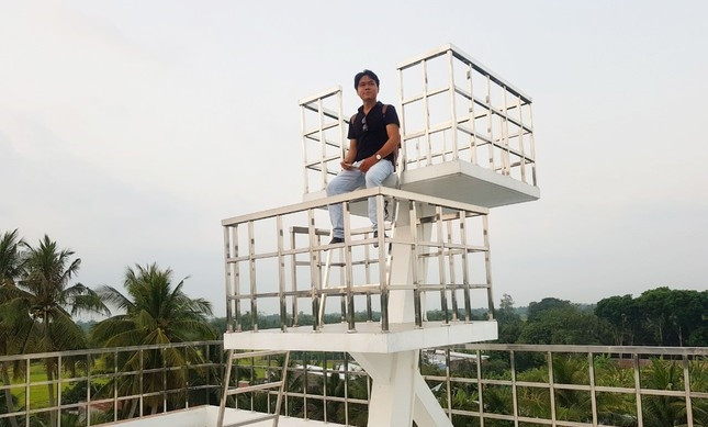 Trên đỉnh của ngôi nhà du thuyền còn có đài quan sát để ngắm cảnh toàn bộ khu vực. Ảnh: Tiền phong