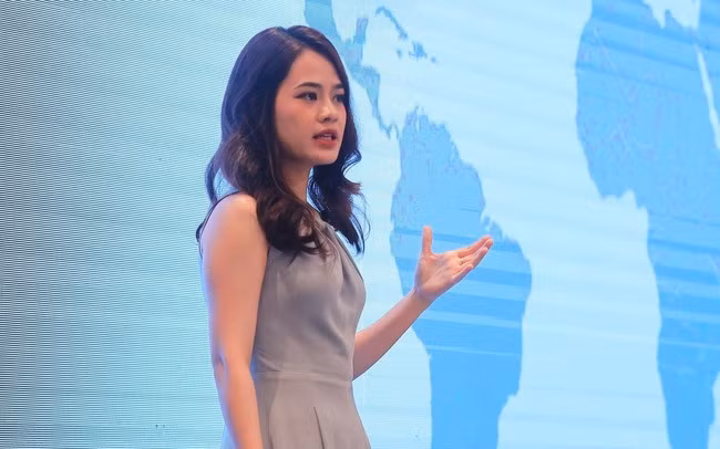 Trở thành nhà đầu tư mới của Shark Tank mùa 6, Lê Hàn Tuệ Lâm nhanh chóng được cư dân mạng chú ý bởi profile "cực đỉnh" và nhan sắc hơn người. Ảnh: VTV