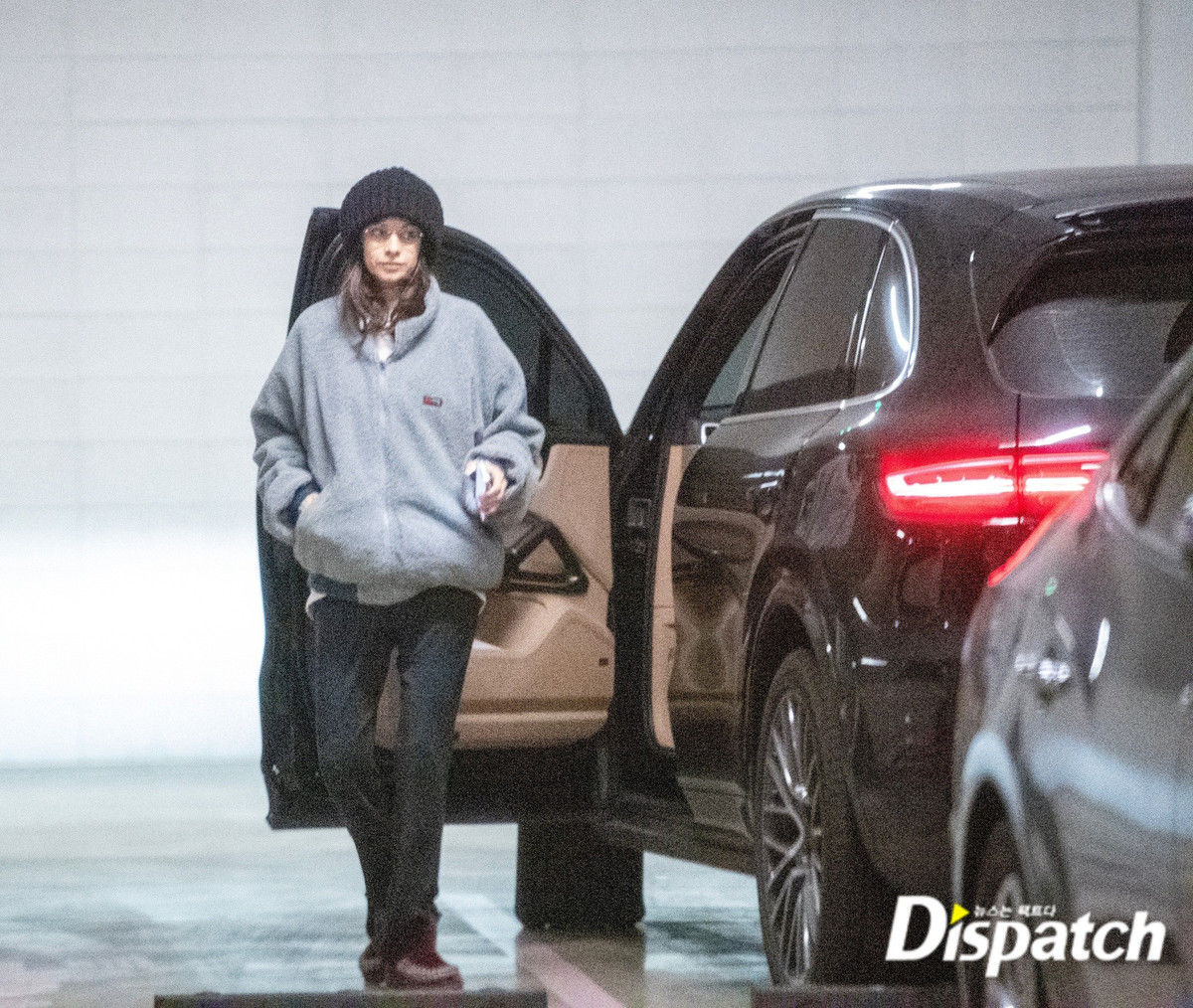 Ngôi nhà vốn được xây dựng để nam diễn viên sống cùng vợ cũ. Sau khi Katy Louise Saunders mang thai, cặp đôi chuyển đến sống tại biệt thự 20 tỷ won (hơn 16 triệu USD) ở Itaewon. Ảnh: Dispatch