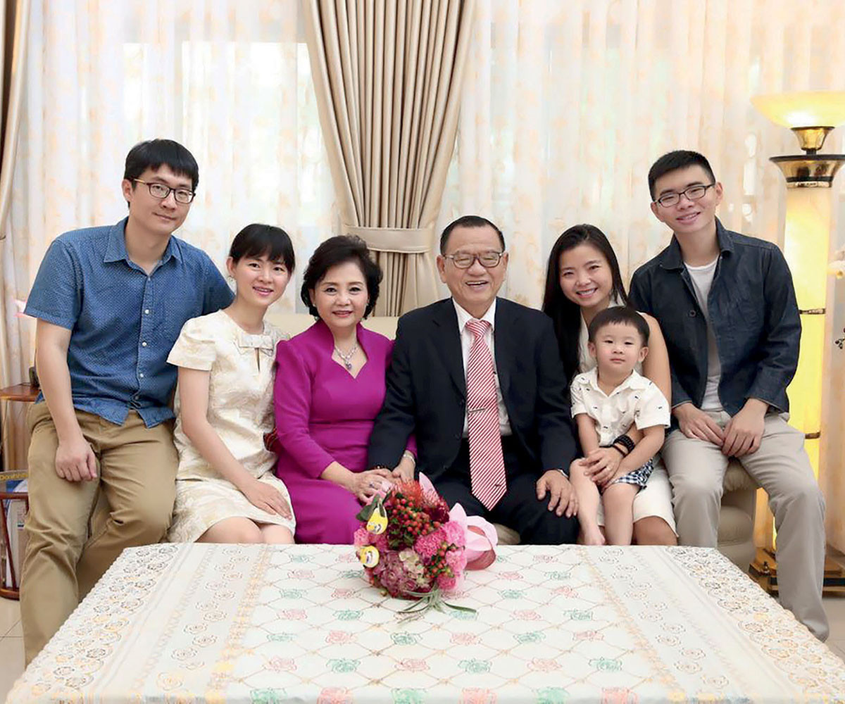 Độ giàu có của những gia tộc Hoa kiều nức tiếng tại Việt Nam Do giau co cua nhung gia toc Hoa kieu nuc tieng tai Viet Nam