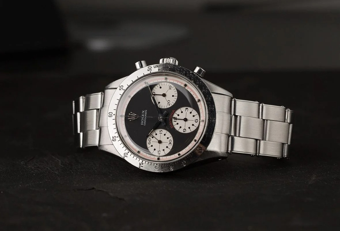 Theo đó, một chiếc Rolex đã qua sử dụng có thể được bán với giá cao gấp 1,5 tới 3 lần so với giá bán lẻ hiện tại. Ảnh: Bobswatches