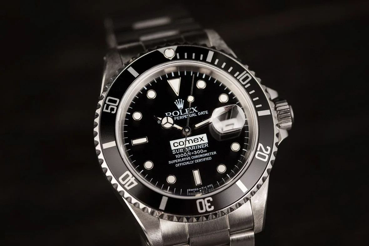 Do nhu cầu của khách hàng tăng nên Rolex không thể nào sản xuất kịp để đáp ứng. Vì vậy, người muốn mua phải tìm đến thị trường bán lại. Ảnh: Bobswatches