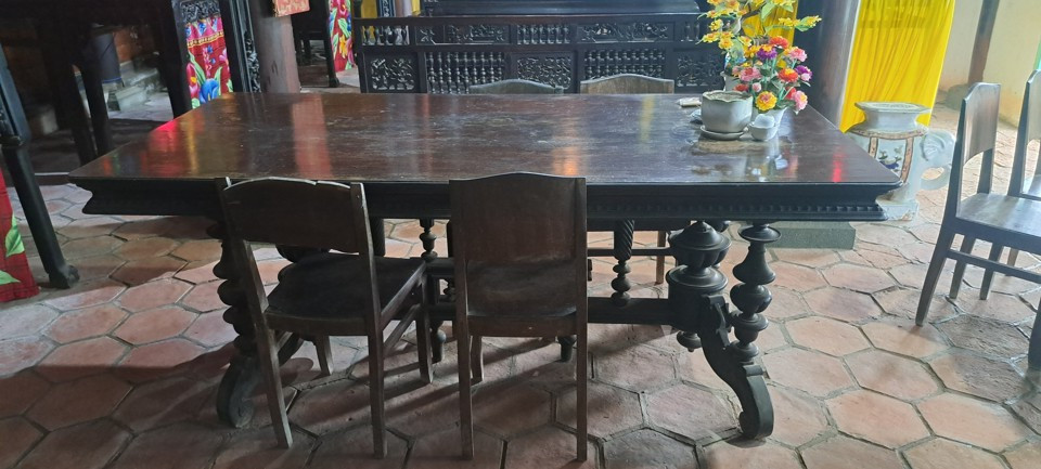 Nền nhà lát gạch lục giác. Ảnh: Kinhtedothi