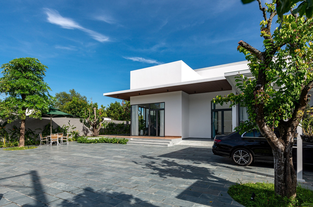 Dù chỉ phục vụ cho một người nhưng yêu cầu của gia chủ là có nhiều không gian thư giãn để đón tiếp người thân, bạn bè dịp cuối tuần và ngày lễ.