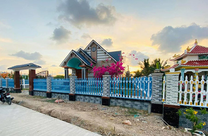 Theo đó, diễn viên Quách Ngọc Ngoan sở hữu một nhà vườn ở Cà Mau rộng 1 hecta (tương đương 10.000 mét vuông). Ảnh: FBNV