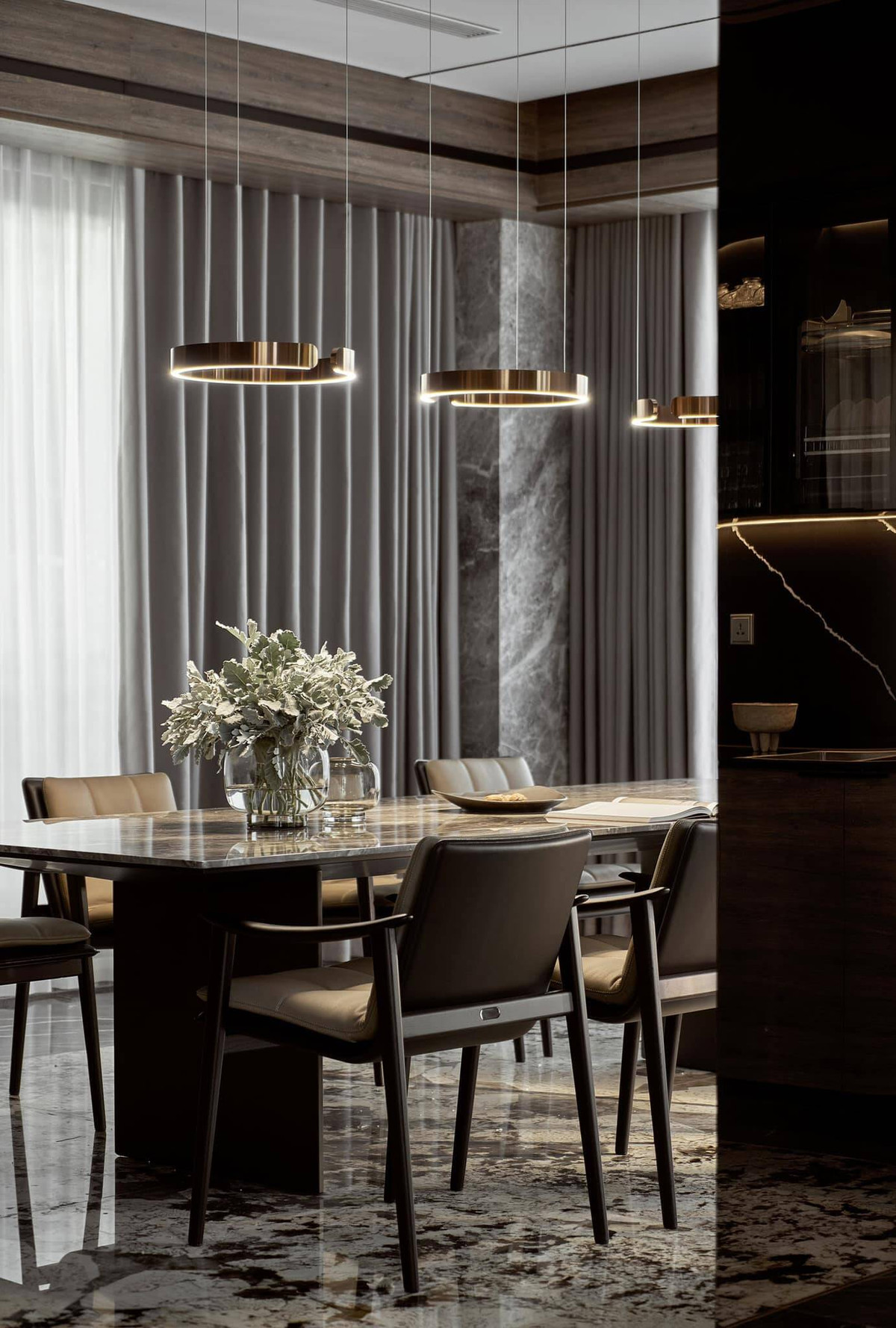 Thiết kế theo phong cách đương đại với các điểm nhấn xa xỉ và tinh tế. Ảnh: FBNV
