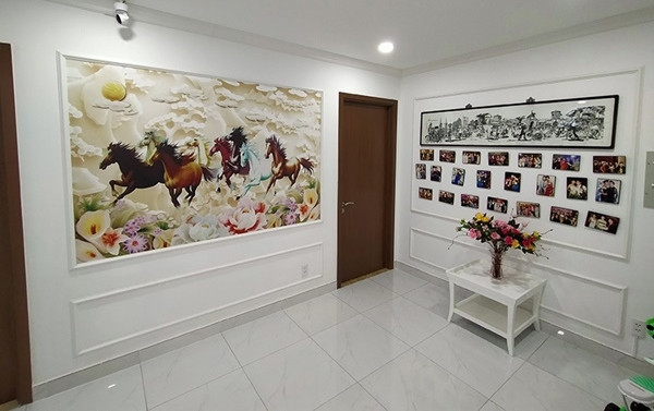 Nữ diễn viên dành một khu trưng bày những bức ảnh kỷ niệm hành trình hoạt động nghệ thuật của cô, từ những ngày mới vào nghề. Ảnh: Vietnamnet