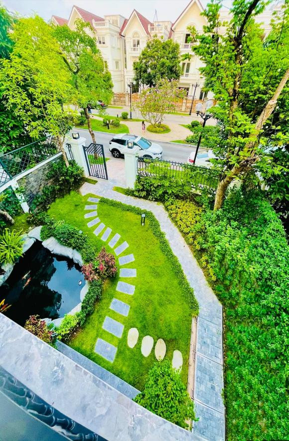 Theo ước tính, căn nhà của Lã Thanh Huyền trị giá khoảng 60 tỷ đồng.