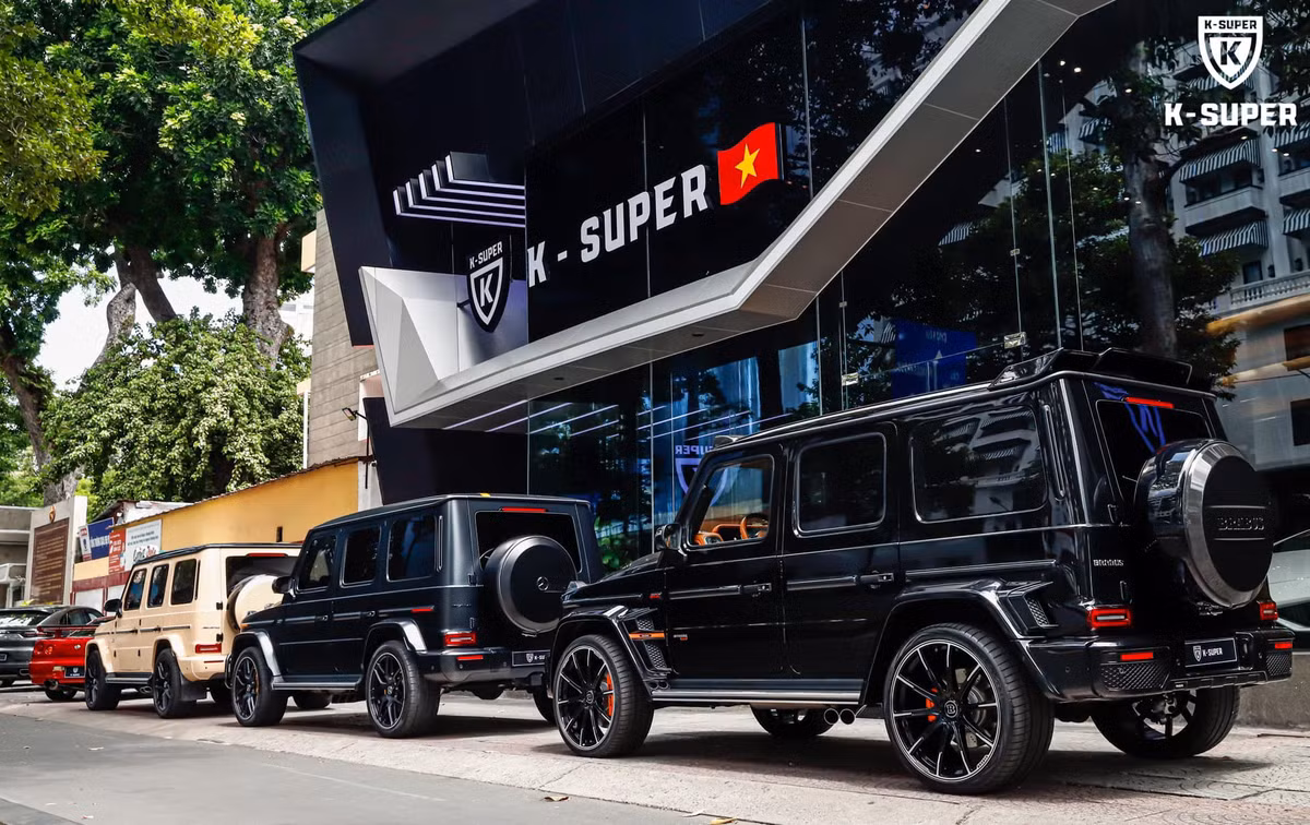 Phan Công Khanh sở hữu hàng loạt những siêu xe, xe sang có giá trị khủng trên thế giới. Ảnh: FBNV