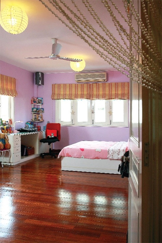 Phòng ngủ của con gái nữ diễn viên đầy màu hồng trẻ trung. Ảnh: Vietnamnet