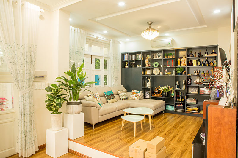 Nằm trong khu cao cấp, biệt thự của Vy Oanh đáp ứng tiêu chí rộng rãi, thuận lợi giao thông và thiết kế sang trọng với ba phòng ngủ, phòng khách, bếp, khu vui chơi. Ảnh: Vietnamnet