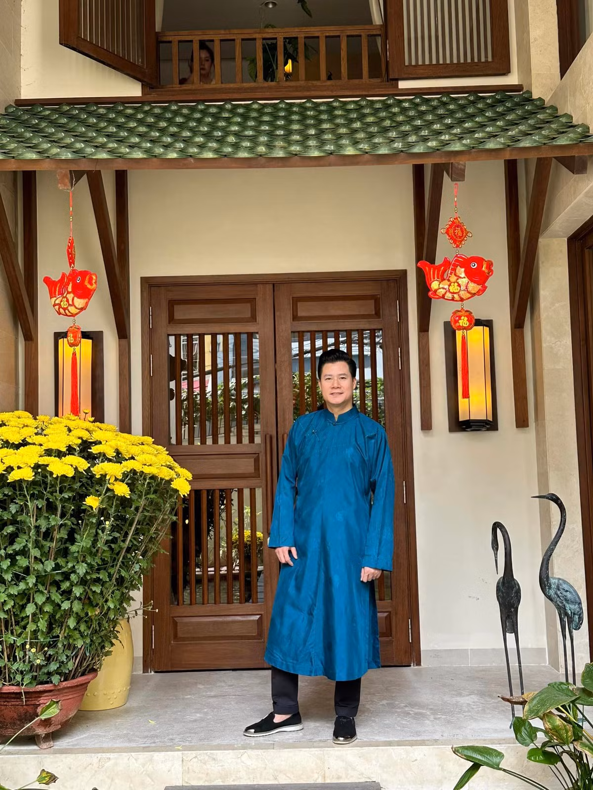 Sau 12 năm chia tay Jennifer Phạm, ca sĩ Quang Dũng chưa lập gia đình mới. Nam ca sĩ đang sống trong ngôi nhà đậm chất thơ.