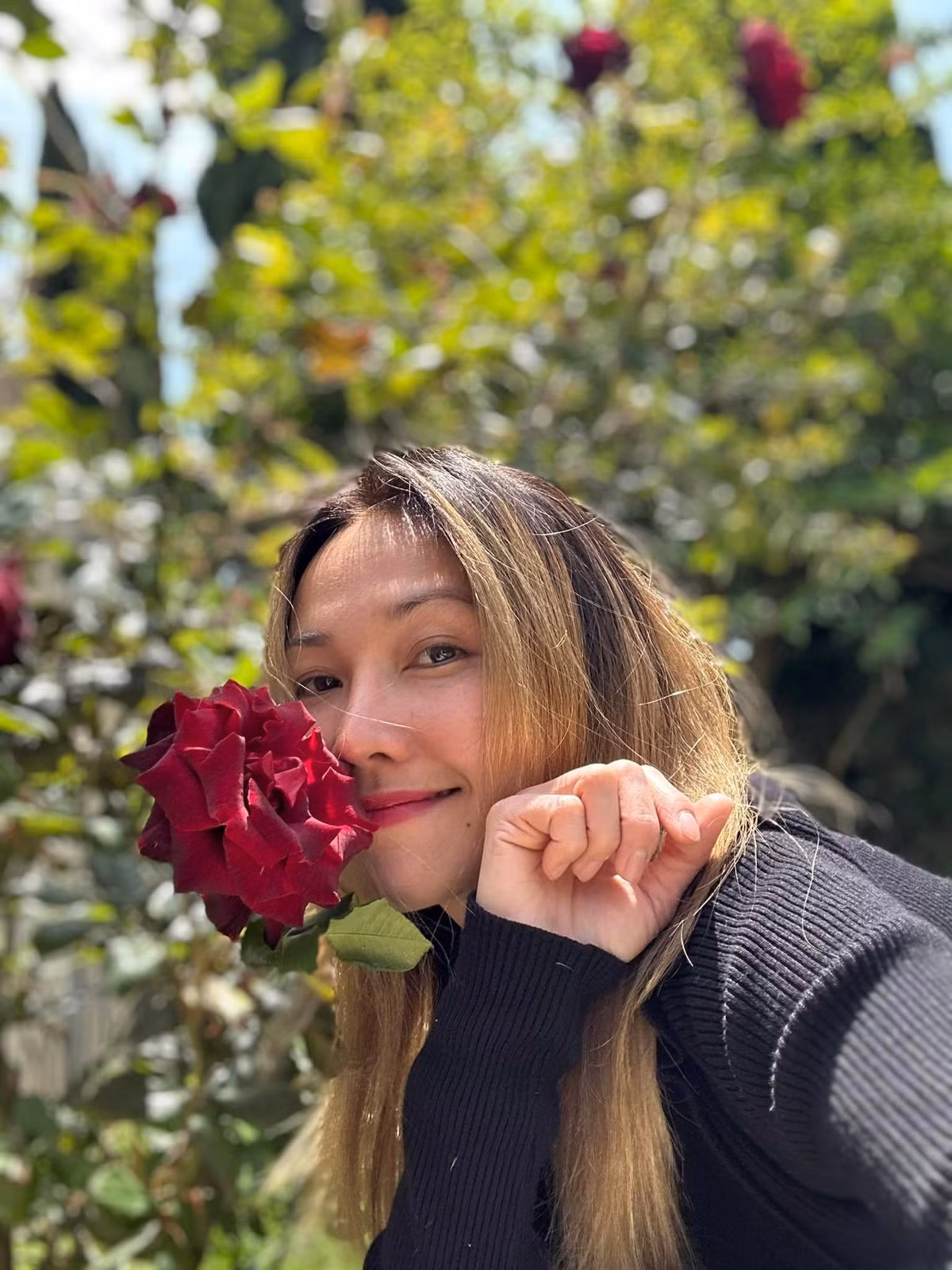 Sau nhiều năm rời xa làng giải trí và sống ở Mỹ, cuộc sống của nữ diễn viên Kim Hiền vẫn được khán giả quan tâm.