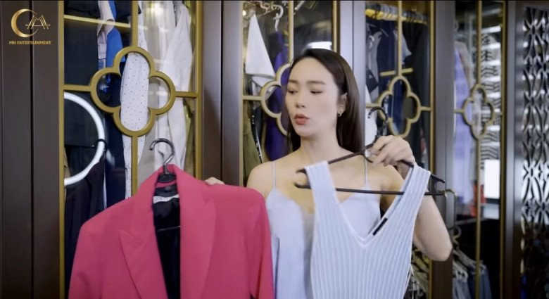 Minh Hằng có tủ quần áo và phòng thay đồ riêng trong biệt thự.