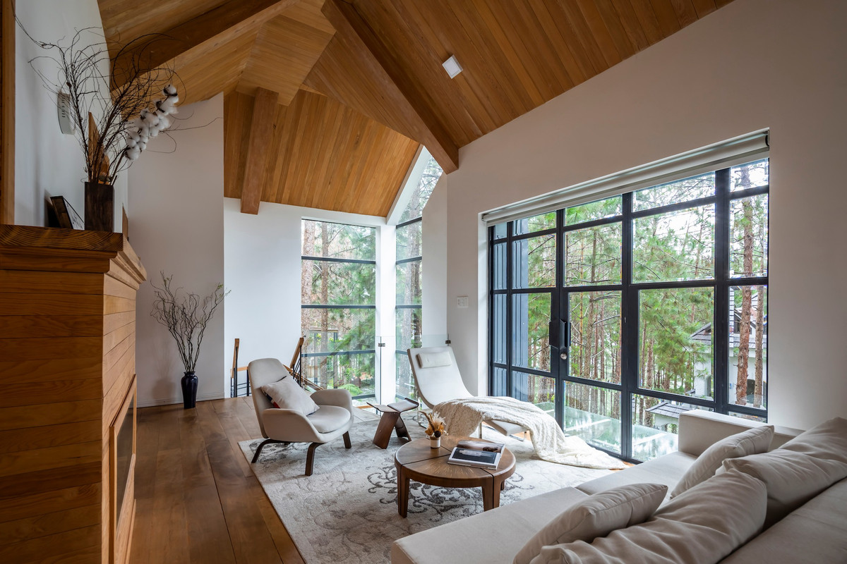 Nội thất bên trong căn biệt thự đều sang trọng và tiện nghi.