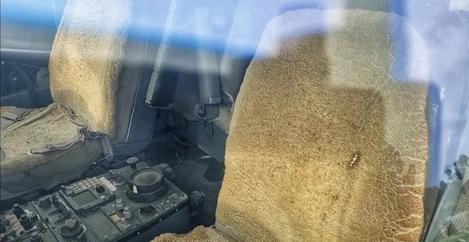 Bên trong buồng lái của phi công. Ảnh: Dân trí