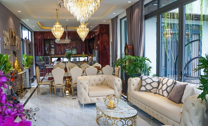 Biệt thự gồm 6 phòng ngủ, 1 bếp, 1 phòng thờ và 1 sảnh lớn. Ảnh: Vietnamnet