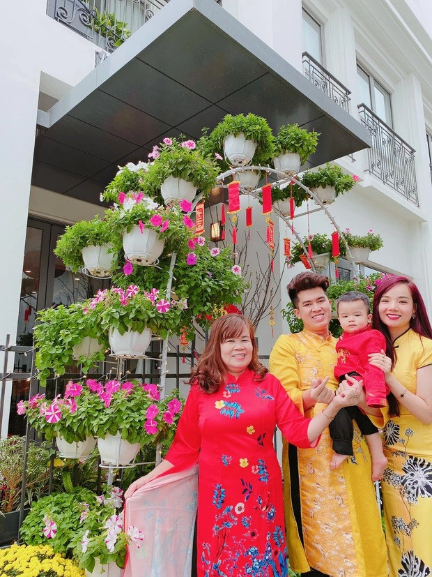 Không gian sống của vợ chồng Phan Thị Thủy Tiên là căn biệt thự lô góc toạ lạc tại một khu đô thị có giá đắt đỏ nhất Hà Thành. Ảnh: FBNV