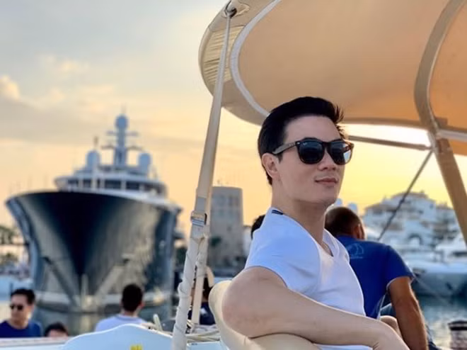 Theo Tnews, doanh nhân Nott Visrut sinh ra đã ngậm thìa vàng. Anh là người thừa kế của tập đoàn thiết bị chiếu sáng lớn nhất Thái Lan. Ảnh: The Thaiger