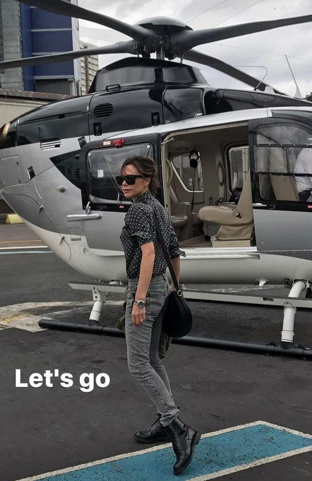 Trong thời gian 3 quý tử nhà Becks – Vic học tại trường tư thục Haberdasher tại Elstree, cặp vợ chồng nổi tiếng đã quyết định tậu hẳn một trực thăng riêng đưa con đến trường. Ảnh: Instagram