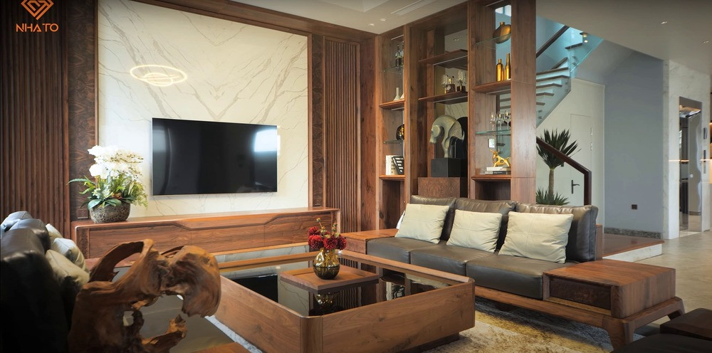 Căn biệt thự 4 tầng xây trên khuôn viên gần 280m2, diện tích xây dựng gần 170m2 tại cửa ngõ phía Bắc Đầm Vạc.