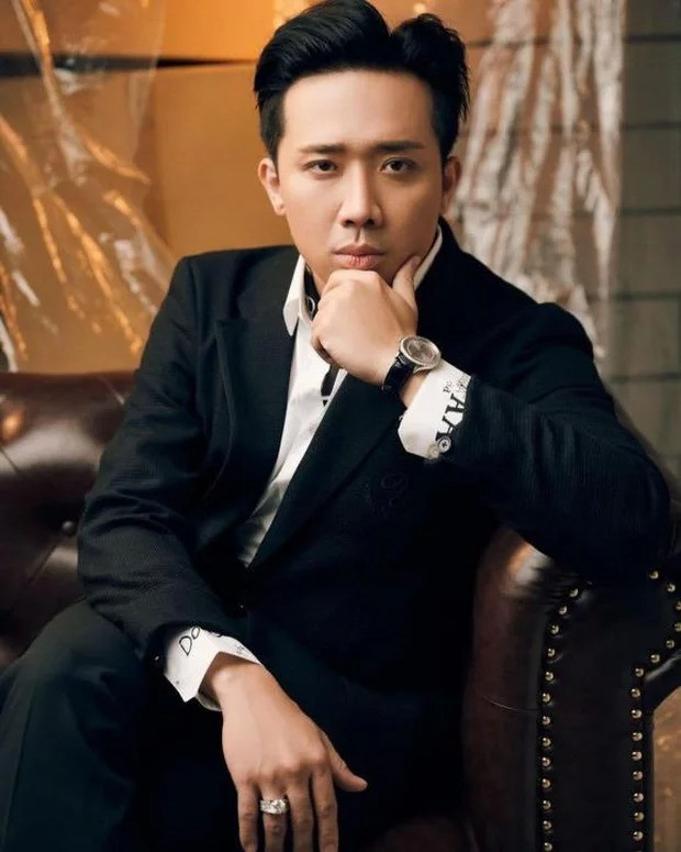 Nam MC cũng sở hữu 2,3 siêu phẩm đến từ thương hiệu Cartier. Ảnh: FBNV