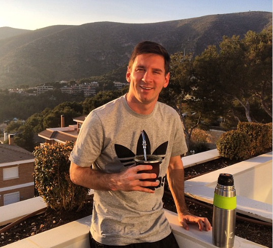 Sân thượng cũng là không gian thư giãn của gia đình Messi. Nguồn ảnh: Magicbricks, Instgram