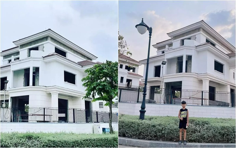 Ngôi nhà lần đầu được Đức Huy "nhá hàng" vào tháng 11/2020, khi ấy còn đang xây dựng thô.