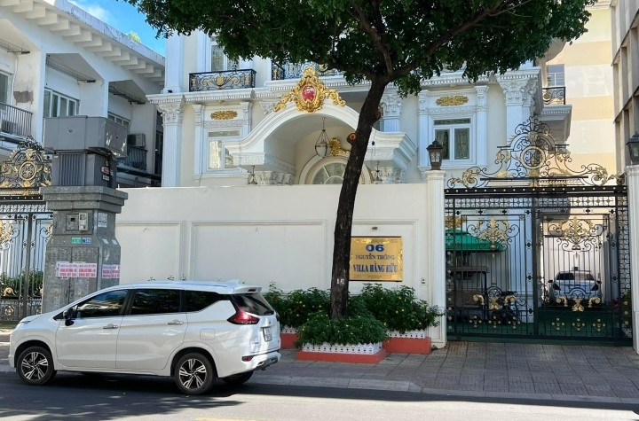 Trước khi bị bắt giam, bà Nguyễn Phương Hằng sống trong căn biệt thự nằm tại vị trí đắc địa ở trung tâm TP HCM với tổng diện tích sàn 2400 m2. Ảnh: VTCNews