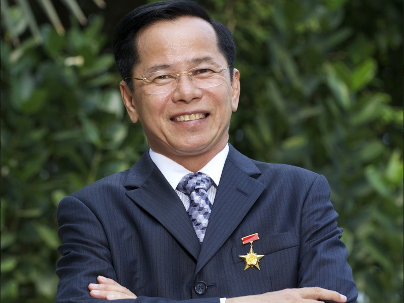 Năm 2021, hưởng ứng lời kêu gọi của Thủ tướng Chính phủ trong việc ủng hộ nguồn kinh phí đóng góp vào Quỹ vaccine phòng chống COVID-19, vợ chồng ông chủ Golf Long Thành ủng hộ 500 tỷ đồng. Ảnh: Internet