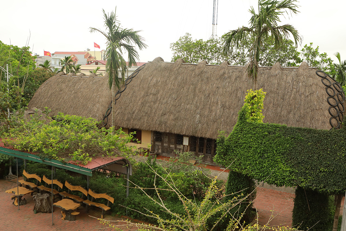 Còn đây là những ngôi nhà mái rạ, mái cói ở thôn Bỉnh Di, xã Giao Thịnh, huyện Giao Thủy (Nam Định). Ảnh: Artimes
