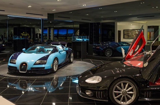 Họ có thể lái những chiếc xe ưa thích trong "sân chơi dành cho những người sở hữu xe hơi giàu có".