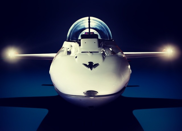 Các tỷ phú có thể lái máy bay sang trọng dưới nước.