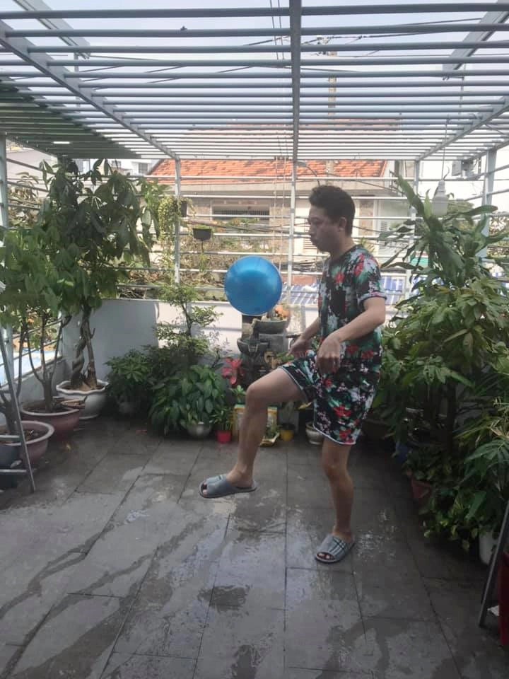 Vài năm trước, vườn nhà Hứa Minh Đạt khá đơn sơ. Ảnh: FBNV