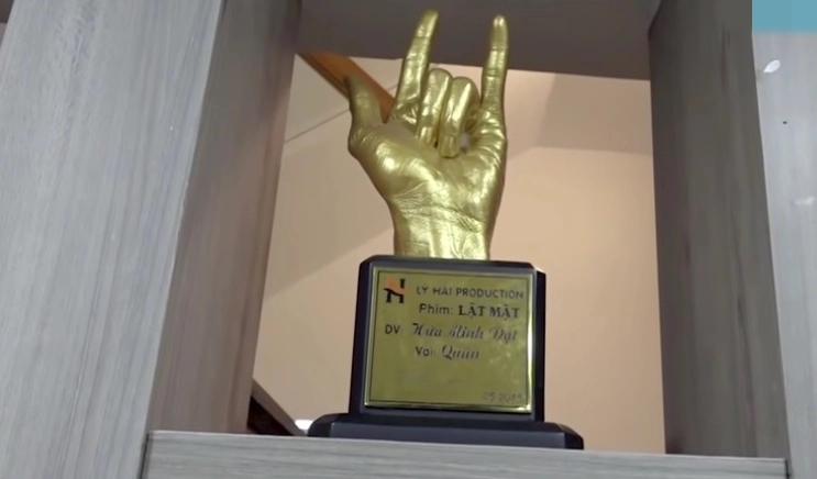 Nội thất bên trong được lựa chọn khéo léo để tối ưu hóa diện tích mà vẫn đầy đủ tiện nghi. Ảnh: chụp màn hình