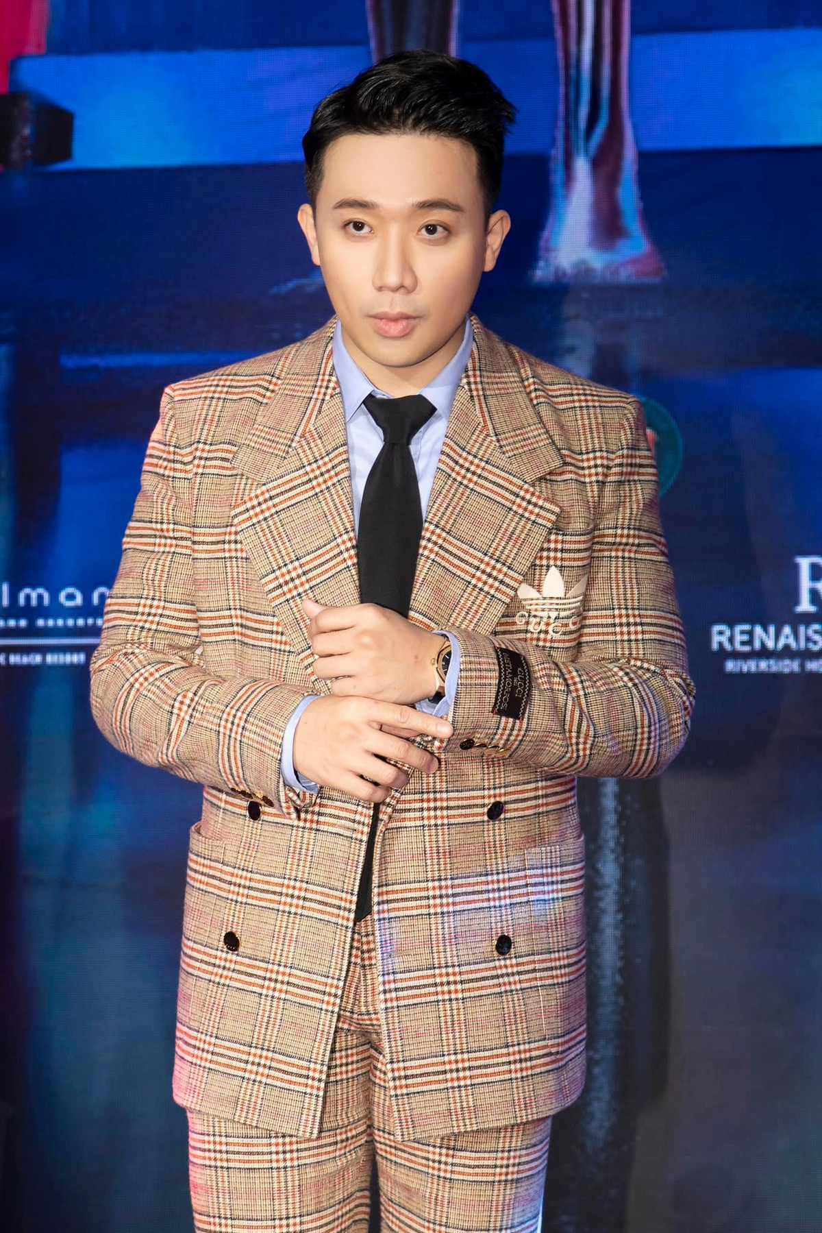 Ngoài đóng phim, Trấn Thành còn là cái tên quen thuộc được nhiều nhãn hàng lựa chọn làm gương mặt đại diện, tham gia TVC quảng cáo. Ảnh: FBNV