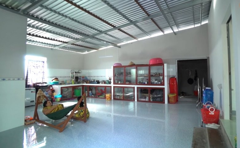 Trong nhà trung vệ Chương Thị Kiều không có nội thất gì đáng giá.