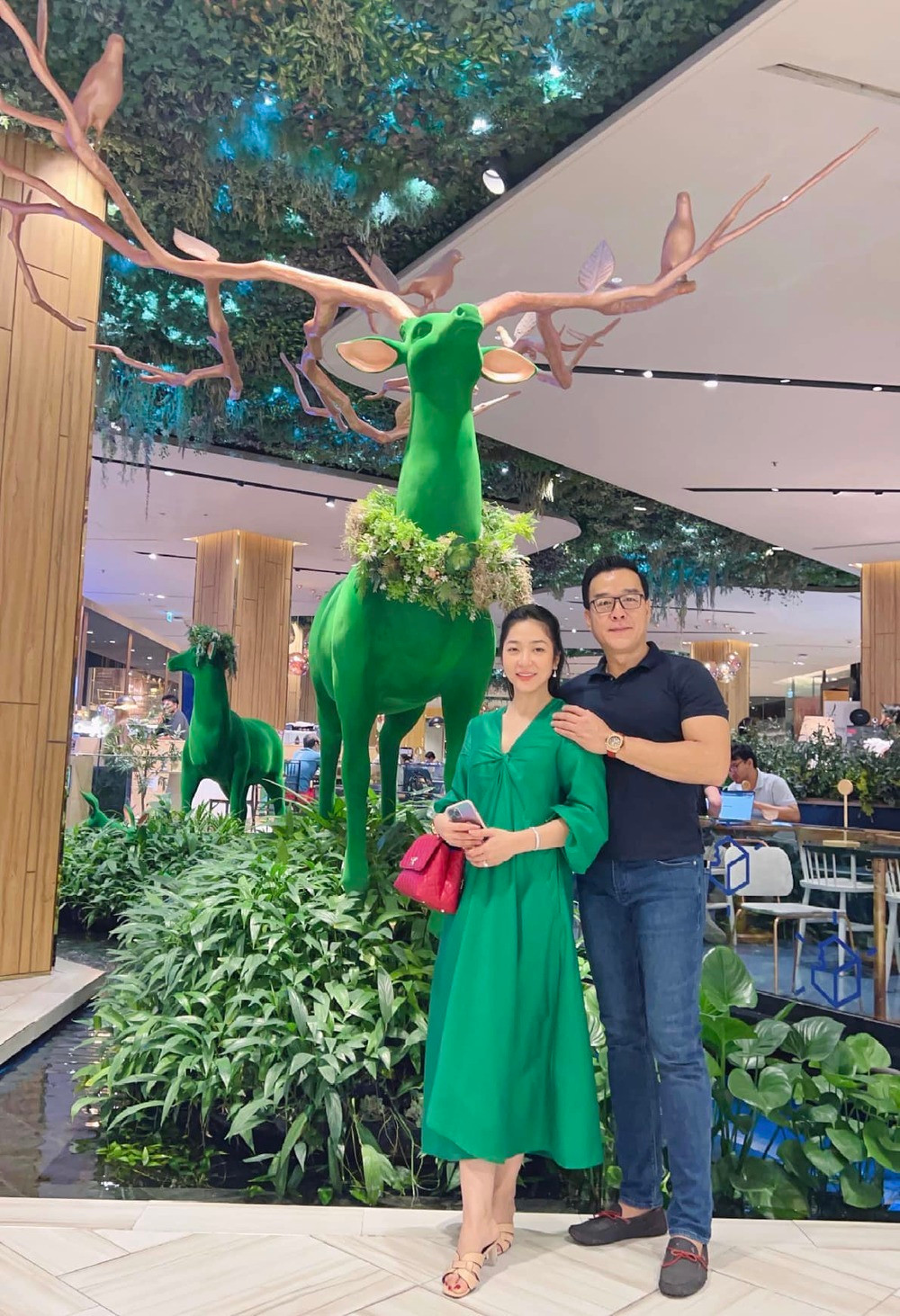 Cặp đôi cũng thường xuyên dành thời gian đi du lịch, hâm nóng tình cảm. Ảnh: FB Thang Ngo