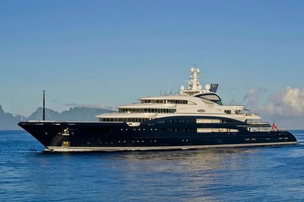 Ngoài bất động sản, độ giàu có của Hoàng gia Ả Rập Saudi còn được thể hiện qua những chiếc du thuyền. Ảnh: Getty