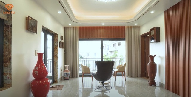 Trên tầng 3 là một không gian nghỉ chờ và phòng thờ.