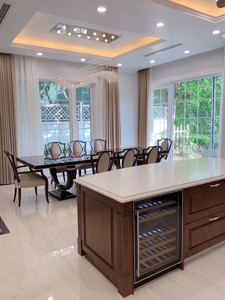 Bên trong căn biệt thự ở Long Biên thiết kế sang trọng và cực kỳ hiện đại.