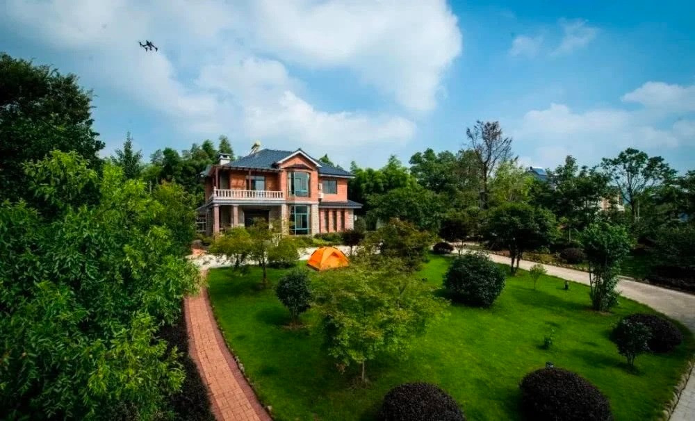 Căn nhà cũ của gia đình Ẩn Tiểu Trúc trước khi cải tạo.