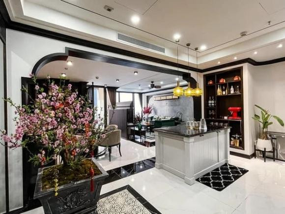 Căn hộ là món quà Phương Oanh tự thưởng cho mình nhằm đánh dấu một cột mốc mới của bản thân. Ảnh; FBNV