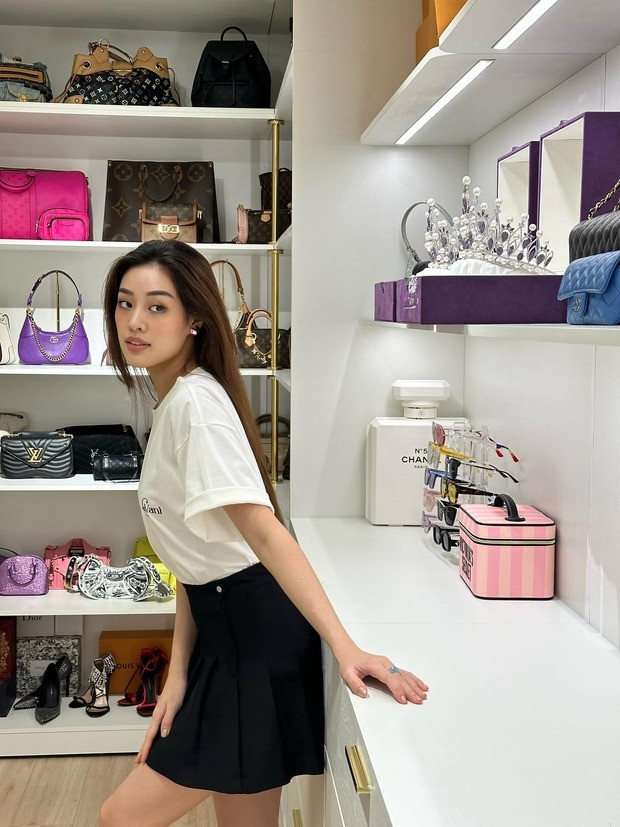 Mới đây, Hoa hậu Khánh Vân khiến người hâm mộ không khỏi trầm trồ khi tung ra một series khoe nhà cực xịn trên trang cá nhân.