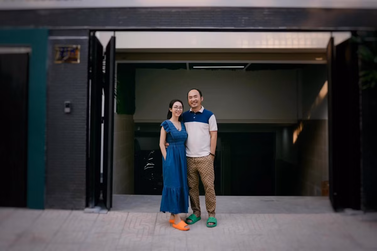 Thu Trang - Tiến Luật được xem là một trong những cặp vợ chồng hạnh phúc nhất nhì Vbiz. Cách đây không lâu, Thu Trang - Tiến Luật đã dọn về nhà mới ở ngoại ô TP HCM. Ảnh: Vietnamnet