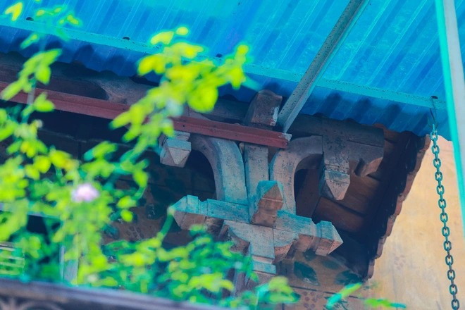 Thế nhưng, chính điều này làm toát lên vẻ cổ kính và bề thế của căn nhà. Ảnh: Dân trí