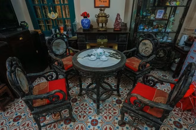 Nội thất bên trong căn biệt thự cổ. Ảnh: Dân trí