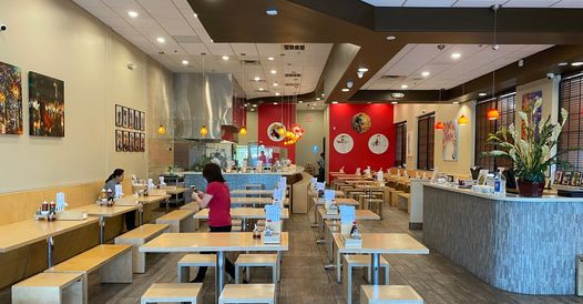  Nhà hàng lẩu của Khoa Pug có thiết kế đậm chất châu Á.