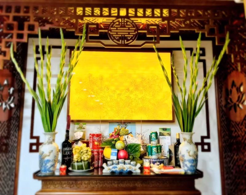 Không gian thờ cúng trang nghiêm. Ảnh: FBNV